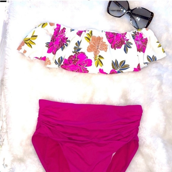 BILLABONG “WHAT I LUV BANDEAU BIKINI TOP” SIZELARGE - Picture 1 of 10